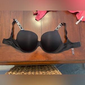 Victoria's Secret tshirt push up bra Logo Straps NWOT